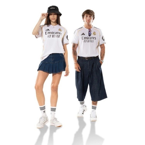    adidas Real Madrid унисекс футболна тениска на Реал Мадрид   2025-2026 домакинска Authentic