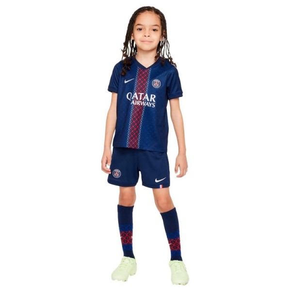 Nike Paris St Germain детски футболен екип Париж Сен Жармен ПСЖ 2025 2026 домакински Nike Paris St Germain детски футболен екип Париж Сен Жармен ПСЖ 2025 2026 домакински